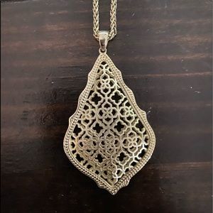 KENDRA SCOTT Aiden long gold necklace